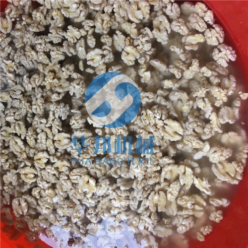 核桃仁去皮機 都在用的華邦機械去衣核桃仁設(shè)備